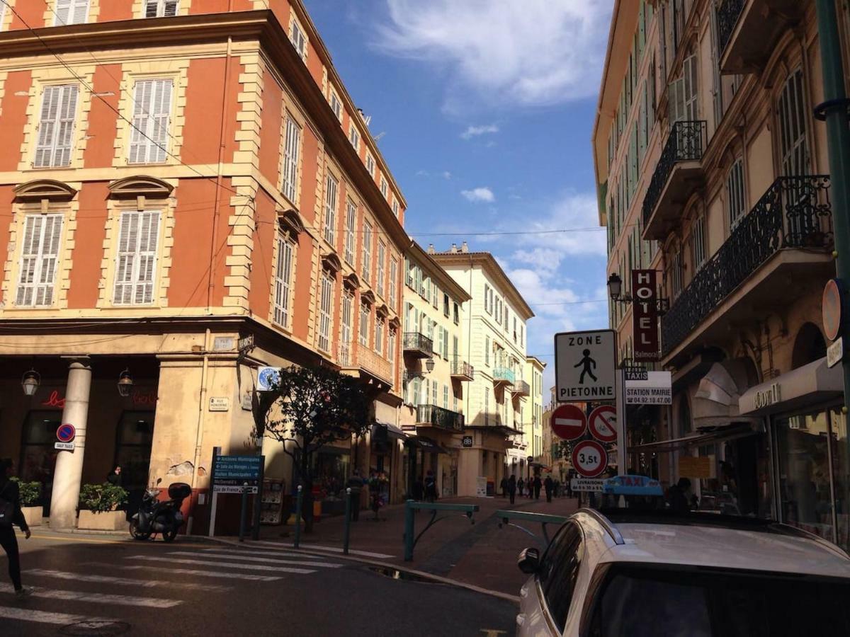 Welcome In The Cozy Blue Nest Pedestrian Menton Ngoại thất bức ảnh